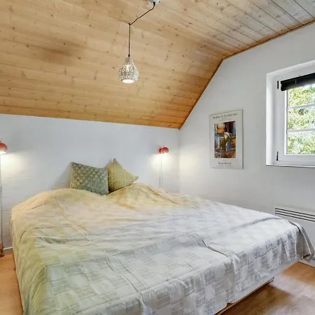 Taralyn - 1-3km From The Sea By Interhome Bøtø By