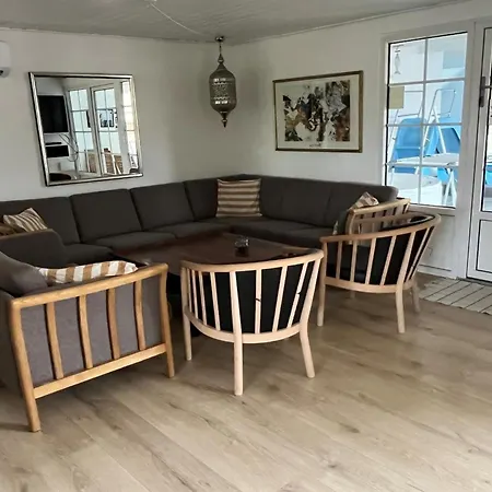 Taralyn - 1-3km From The Sea By Interhome Bøtø By