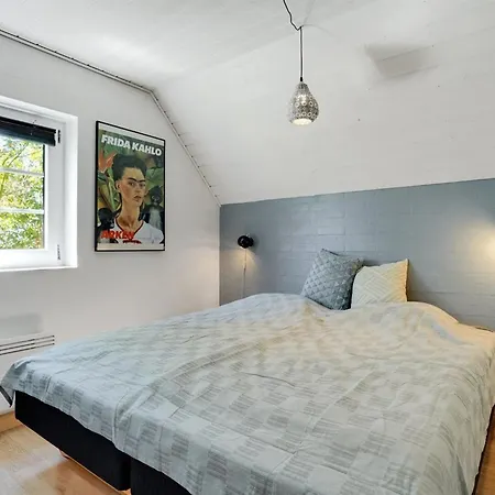 Taralyn - 1-3km From The Sea By Interhome *