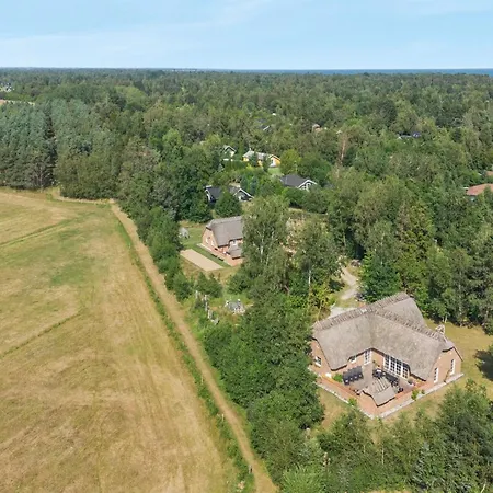 Taralyn - 1-3km From The Sea By Interhome Bøtø By