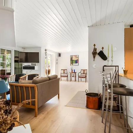 펜션 Taralyn - 1-3km From The Sea By Interhome *