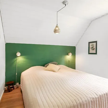 Taralyn - 1-3km From The Sea By Interhome