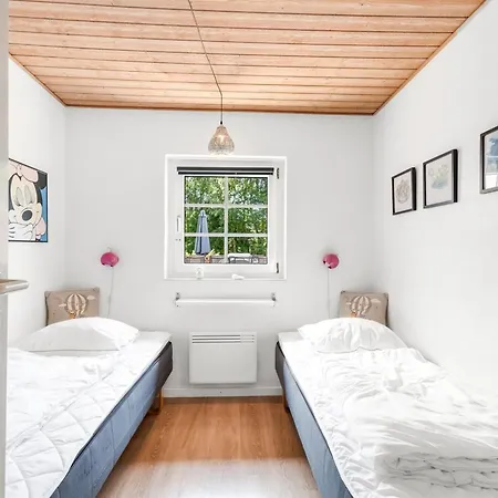 Vakantiehuis Taralyn - 1-3km From The Sea By Interhome *