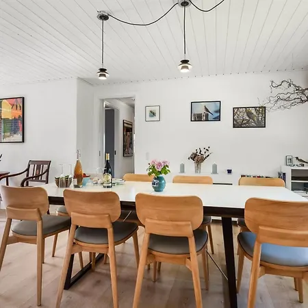 Taralyn - 1-3km From The Sea By Interhome Bøtø By