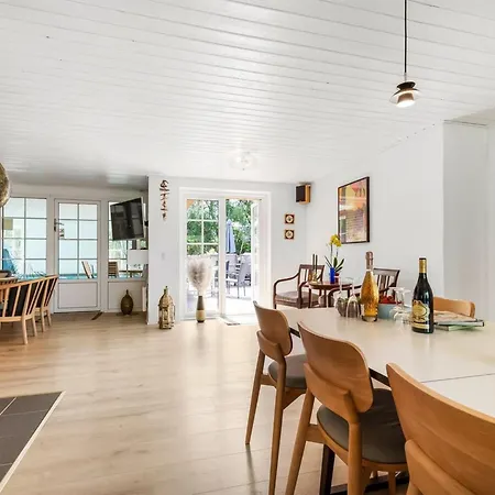 Taralyn - 1-3km From The Sea By Interhome Feriehus *